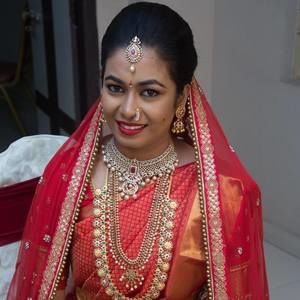 Meet your Posher, Snitha